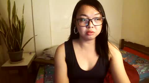Snapshot of trishakera chatting on 01.27.25 trisha online show from 01.27.25