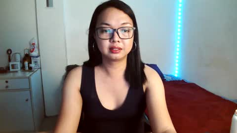 Snapshot of trishakera chatting on 02.23.25 trisha online show from 02.23.25