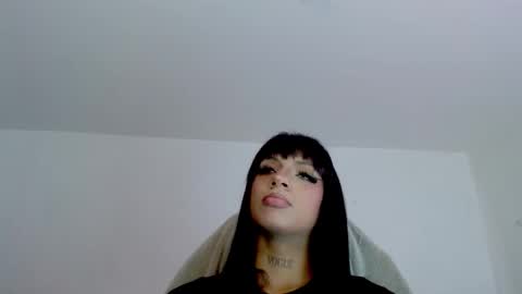 Snapshot of trix_ebony chatting on 05.05.26 trix_ebony online show from 05.05.26