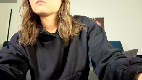 Snapshot of trixibell chatting on 06.01.26 trixibell online show from 06.01.26