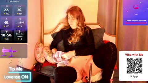 Snapshot of trixiedivine chatting on 12.03.24 Trixie Divine online show from 12.03.24