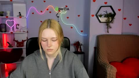 Trixy online show from 04.08.26