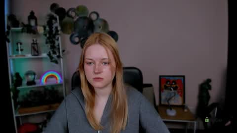 Trixy online show from 04.22.26