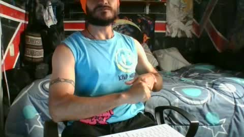 Snapshot of trizquelmen chatting on 06.18.26 Andrew online show from 06.18.26