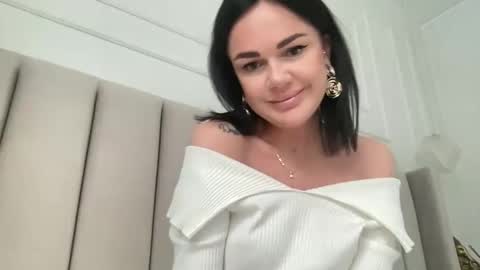 Victoria online show from 02.16.25