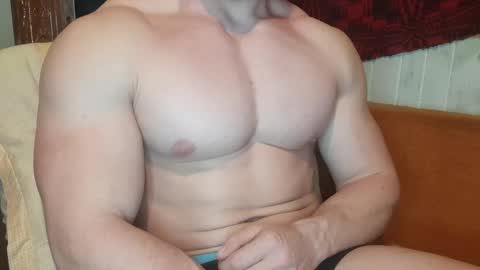 Snapshot of troncq chatting on 02.11.25 Troncq online show from 02.11.25