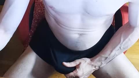 Snapshot of tronista87 chatting on 11.20.25 tronista87 online show from 11.20.25