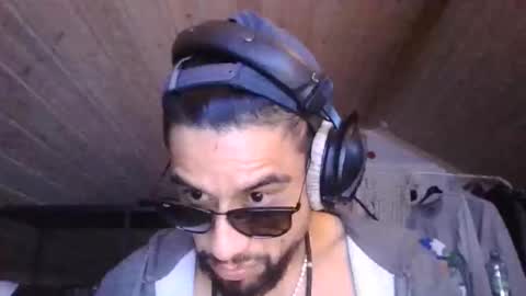 Open minded - Hetro - Male online show from 11.26.25