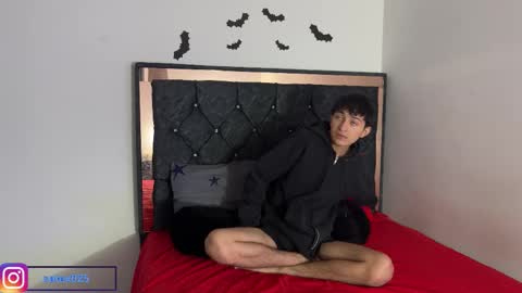 troye_lex online show from 11.28.25