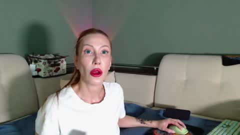 Snapshot of truba_ chatting on 12.20.25 Pvt is open Sonya online show from 12.20.25