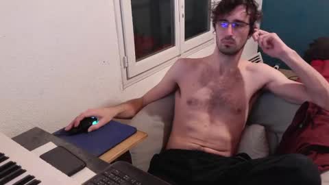 Snapshot of trucdeoufouf chatting on 01.19.25 trucdeoufouf online show from 01.19.25