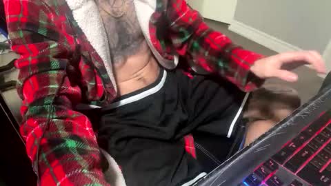 Snapshot of truenorthheavy chatting on 02.16.26 Leo online show from 02.16.26