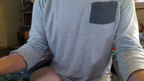 Snapshot of truk1976 chatting on 11.17.25 truk1976 online show from 11.17.25