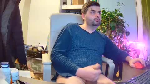 Trustmelove online show from 01.15.25