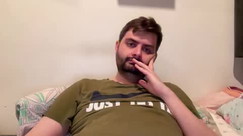 Snapshot of trustmelove chatting on 12.17.25 Trustmelove online show from 12.17.25