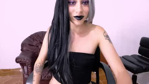 Snapshot of tryp666 chatting on 05.12.26 Cait online show from 05.12.26