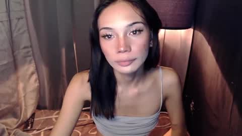 Snapshot of ts_athisa chatting on 02.25.25 ts_athisa online show from 02.25.25