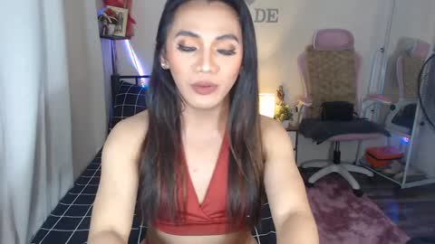 Snapshot of ts_jadexxx chatting on 12.15.24 Jade online show from 12.15.24