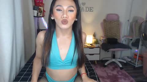 Snapshot of ts_jadexxx chatting on 12.22.24 Jade online show from 12.22.24