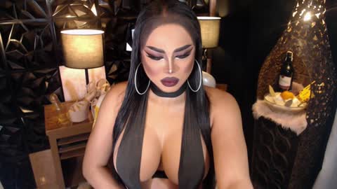 Snapshot of tsdarkdevon chatting on 01.13.25 tsdarkdevon online show from 01.13.25