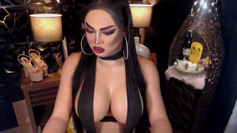 Snapshot of tsdarkdevon chatting on 02.10.25 tsdarkdevon online show from 02.10.25