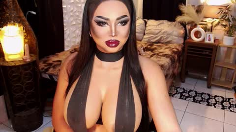 Snapshot of tsdarkdevon chatting on 10.09.25 tsdarkdevon online show from 10.09.25