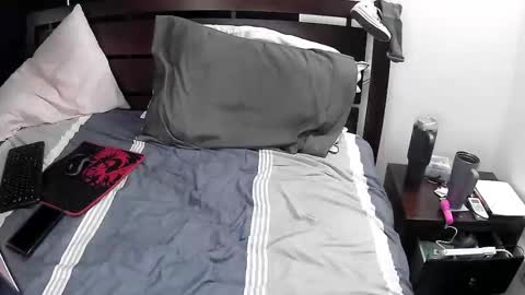 Stella online show from 12.20.25