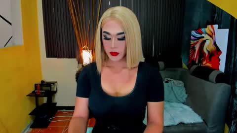 Nicoleeee online show from 01.18.26