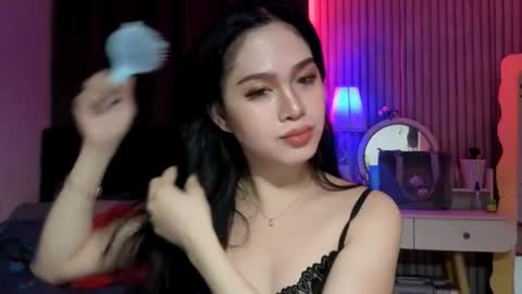 Snapshot of tsnathaliasilvana chatting on 11.03.25 Bella Ratbu online show from 11.03.25