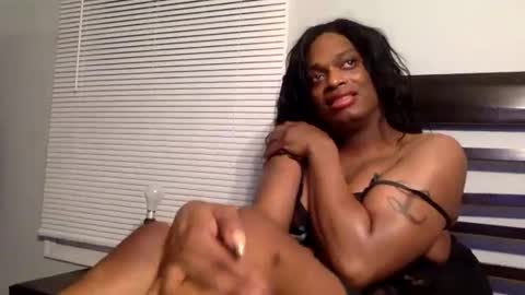 Snapshot of tsnitra chatting on 09.13.25 TsNitra online show from 09.13.25