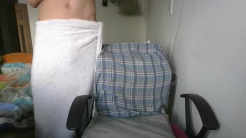 Snapshot of tsuki0308 chatting on 12.30.24 tsuki0308 online show from 12.30.24