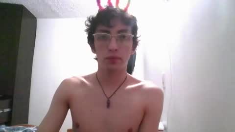 Snapshot of tsuki0308 chatting on 01.17.25 tsuki0308 online show from 01.17.25