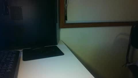 Snapshot of ttdiaz01 chatting on 12.04.25 Portuga online show from 12.04.25