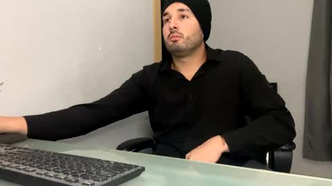 Stimulation make me Cum in Public or in Pvt   online show from 12.05.24