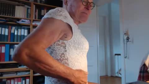 FINN but call me NANNA online show from 11.20.25