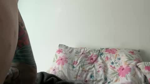 Tuhands online show from 04.30.26