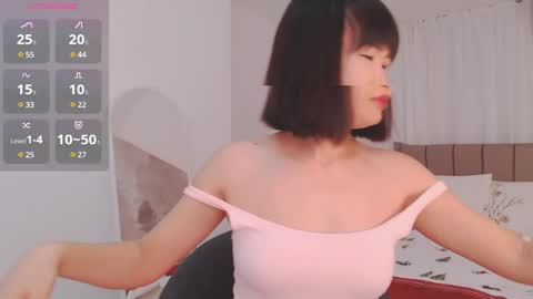 Snapshot of tumilio chatting on 01.09.25 TumiLio online show from 01.09.25