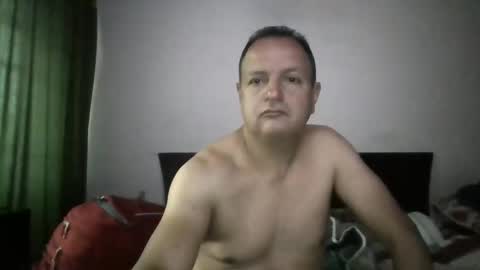 Snapshot of tuserasmia chatting on 11.28.25 Mario Ramirez online show from 11.28.25