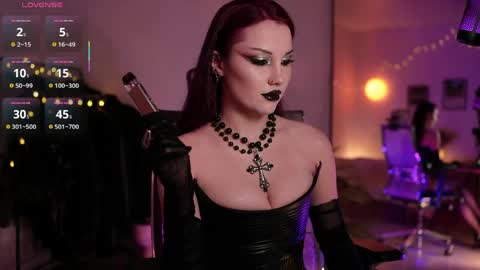 Snapshot of tv_miss chatting on 04.23.26 Miss Veth online show from 04.23.26