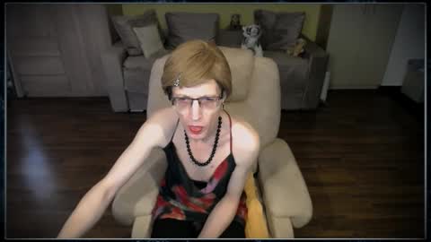 Snapshot of tvclementine chatting on 03.09.26 Clementine online show from 03.09.26