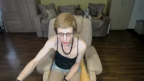 Snapshot of tvclementine chatting on 03.10.26 Clementine online show from 03.10.26