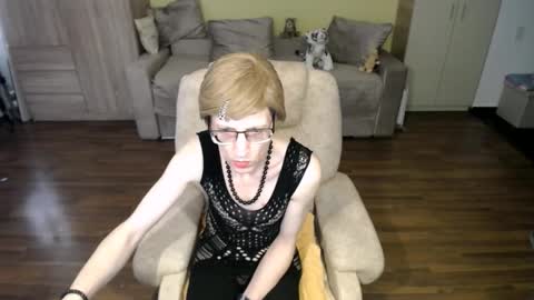 Snapshot of tvclementine chatting on 03.15.26 Clementine online show from 03.15.26