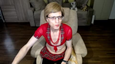 Snapshot of tvclementine chatting on 03.25.26 Clementine online show from 03.25.26