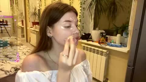 Snapshot of twandalazzar chatting on 02.10.26 Emily online show from 02.10.26