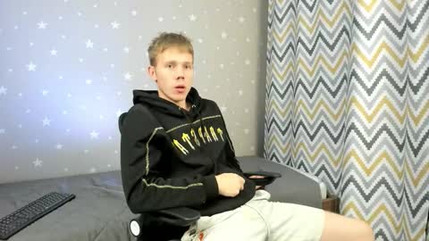 Angus online show from 10.19.25