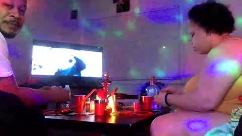 Snapshot of twinandlea chatting on 01.19.25 Twin and Lea online show from 01.19.25