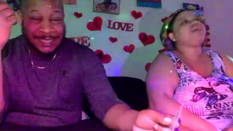 Snapshot of twinandlea chatting on 02.16.25 Twin and Lea online show from 02.16.25