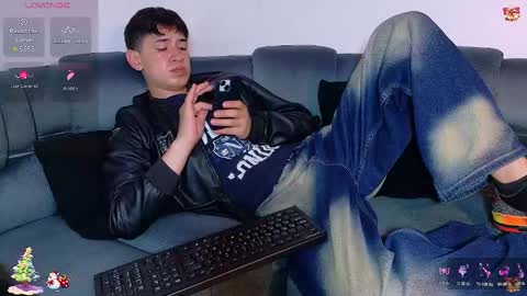 Mr Daren online show from 12.17.25