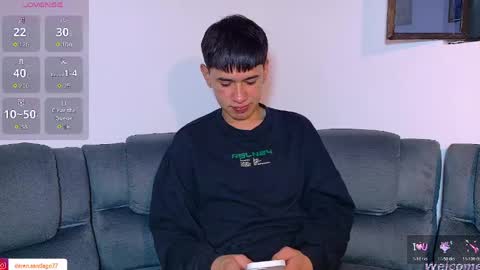 Snapshot of twink_daren chatting on 04.22.26 Mr Daren online show from 04.22.26