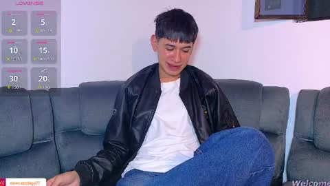 Snapshot of twink_daren chatting on 04.24.26 Mr Daren online show from 04.24.26